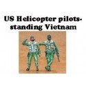 Figuras 2 x US Helicopter pilots Vietnam standing