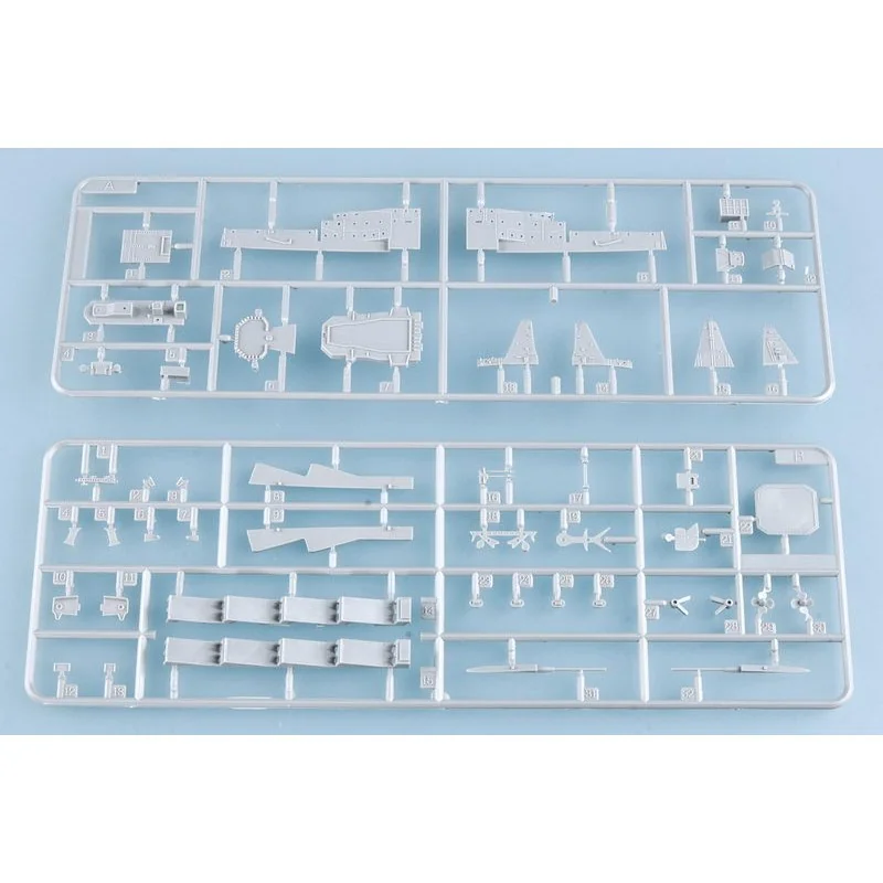 TRUMPETER SCALE MODELS -5722 - Maqueta 