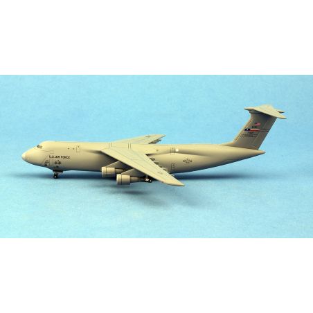 Miniatura U.S. Air Force Lockheed Martin C-5M Super Galaxy &8211; 68th Airlift Squadron, 433rd Airlift Wing, Joint Base San Anto