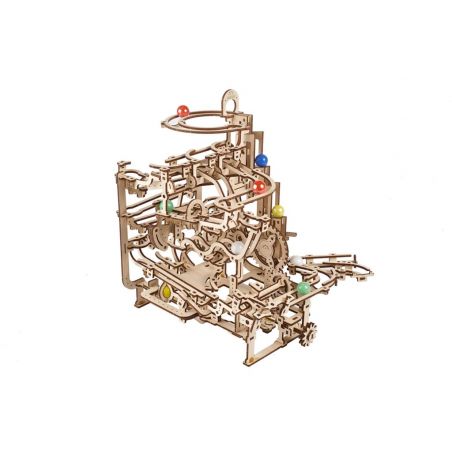 Maqueta de madera Modelos mecánicos de UGEARS: POLIPASTO DE ESCENARIO DE CIRCUITO DE BOLAS