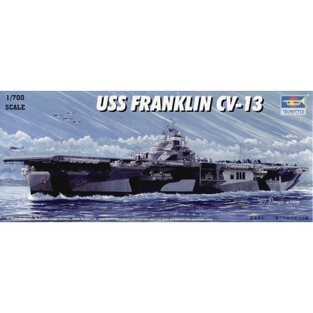 Maqueta USS Franklin CV-13 aircraft carrier with blue vac-formed sea base