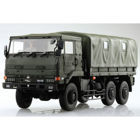 Maqueta MILITARY TRUCK 1/2T SKW-477
