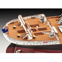 R.M.S Titanic 100th Anniversary Edition Includes 6 paints glue and brush 3 postcards Replica menu and Replica promotional brochu