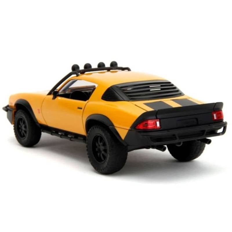 CHEVROLET Camaro 1977 amarillo con distintivo TRANSFORMERS