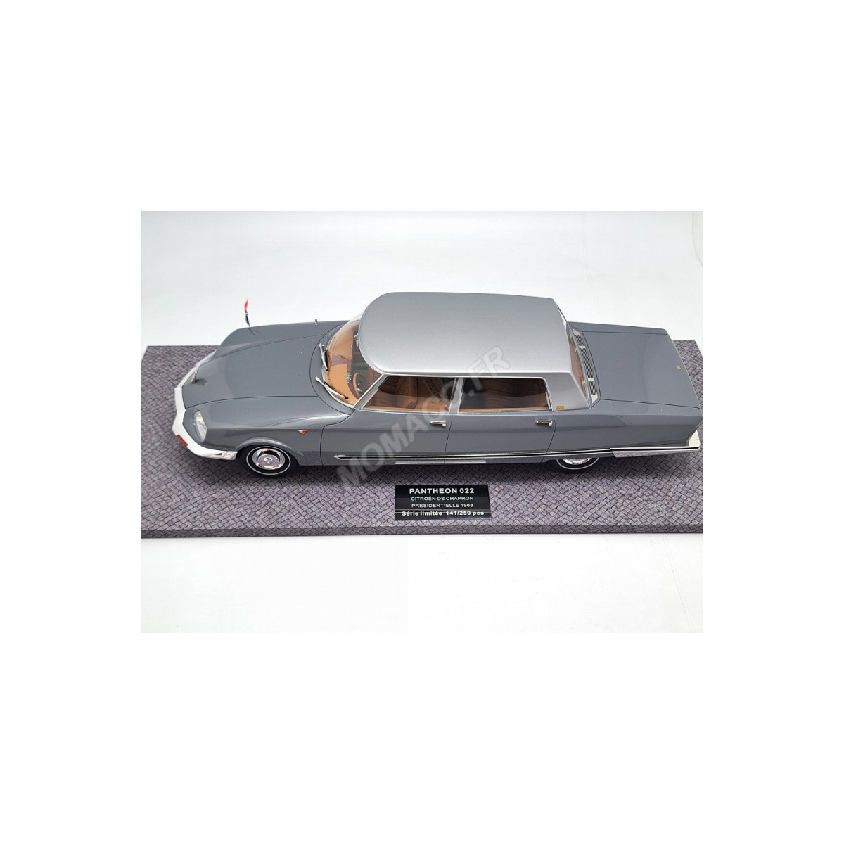 PANTHEON CITROEN DS 21 CHAPRON 1968 "PRESIDENTIAL - CHARLES DE GAULLE" (Length: 6m53)