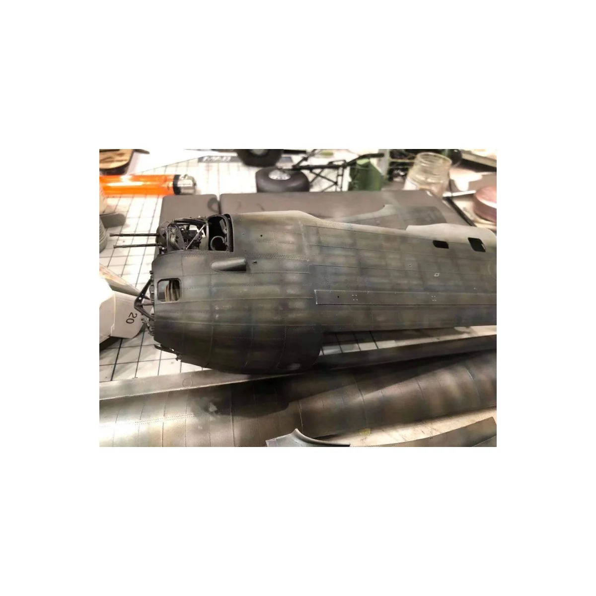 Maqueta de avión Avro Lancaster B.Mk.I/III with full Interior 1/32