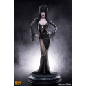 Elvira: Mistress of the Dark statuette 1/4 Elvira (Black Glitter Dress) 48 cm Elvira: Mistress of the Dark statuette 1/4 Elvira (Black Glitter Dress) 48 cm