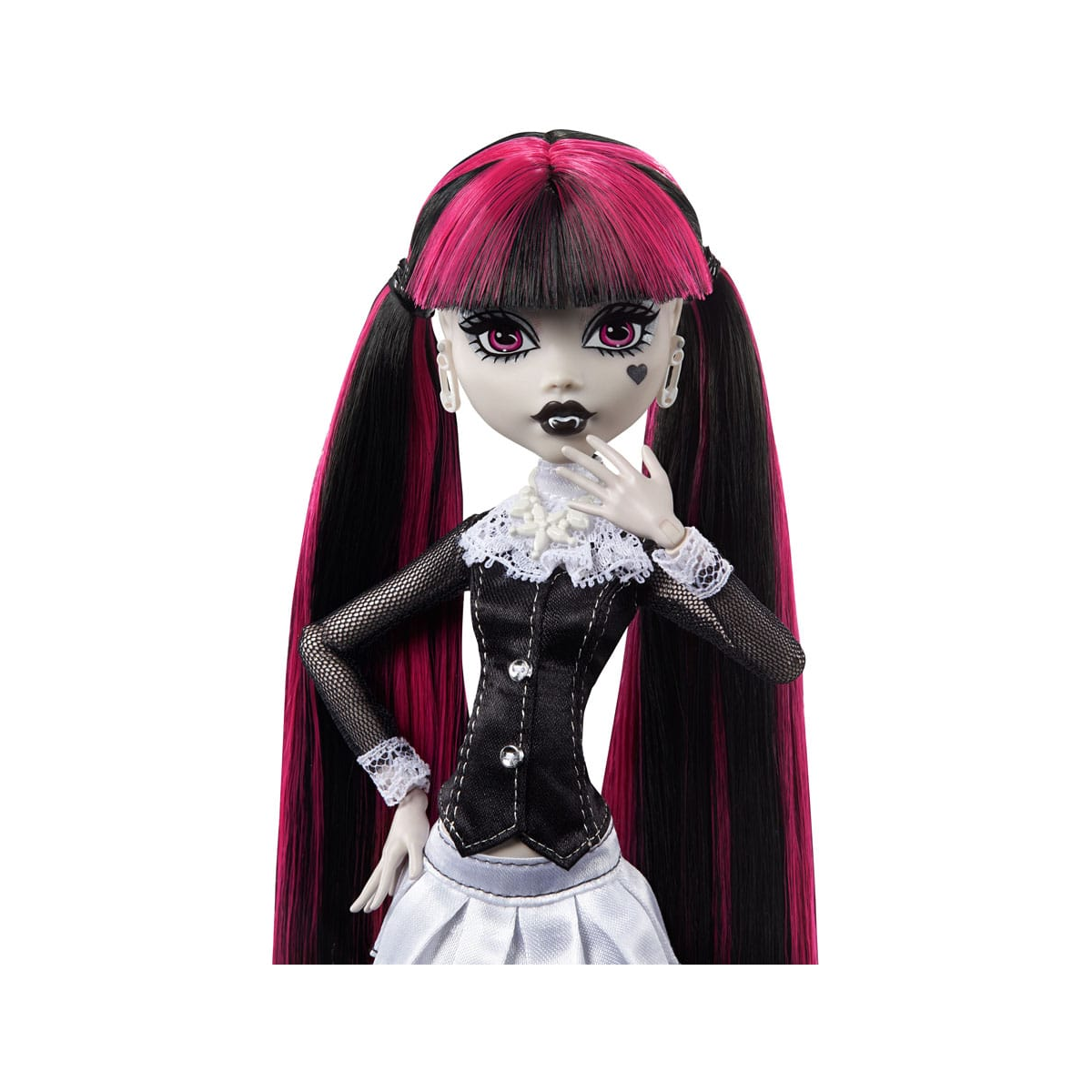 Monster High Reel Drama Draculaura Doll in Black and White