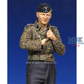  Waffen SS Panzer NCO 1/35