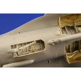 Lockheed Martin F-16CJ Fighting Falcon Block 50 Fighting Falcon undercarriage PRE-PAINTED IN COLOUR (diseñado para ser ensamblad