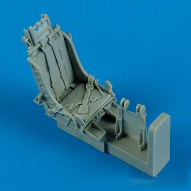 Republic F-84G Thunderjet ejection seats with safety belts (designed to be used with Tamiya kits) 