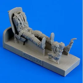 Piloto de combate ruso con asiento para Yak-3 / Yak-7 / Yak-9