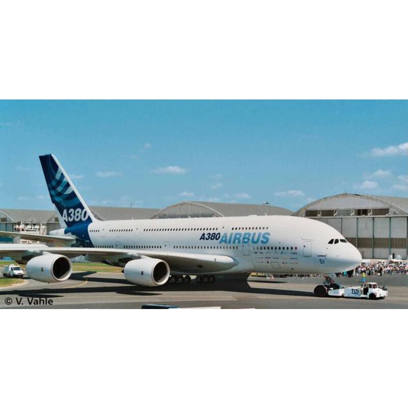 Revell Airbus A380 New Livery ′First Flight′